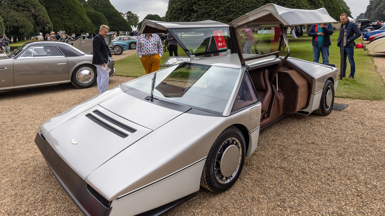 Aston Martin Bulldog