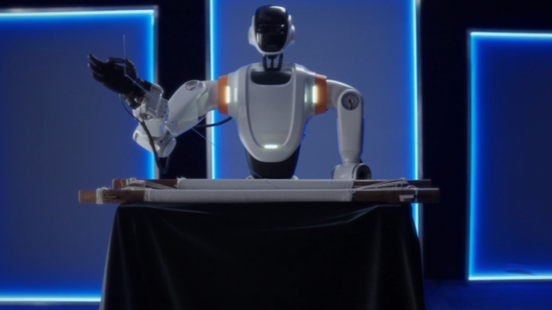 A TARS robot