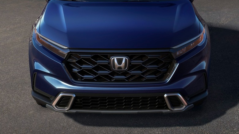 The front grill of the Honda CR-V.