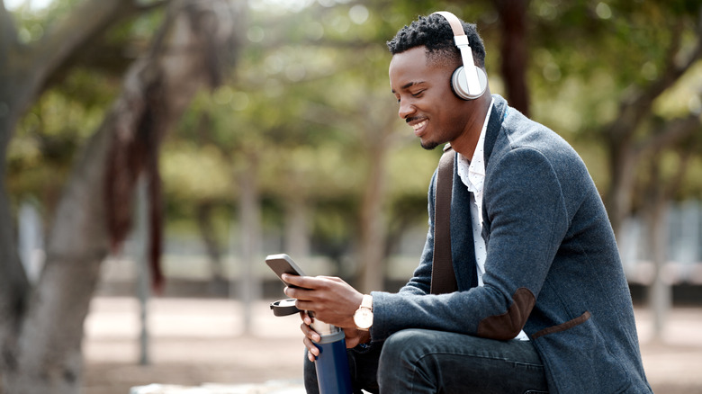 Man listening to a podcast