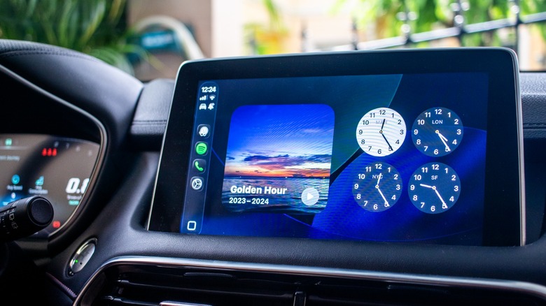 Apple CarPlay Widgets view on a vehicle